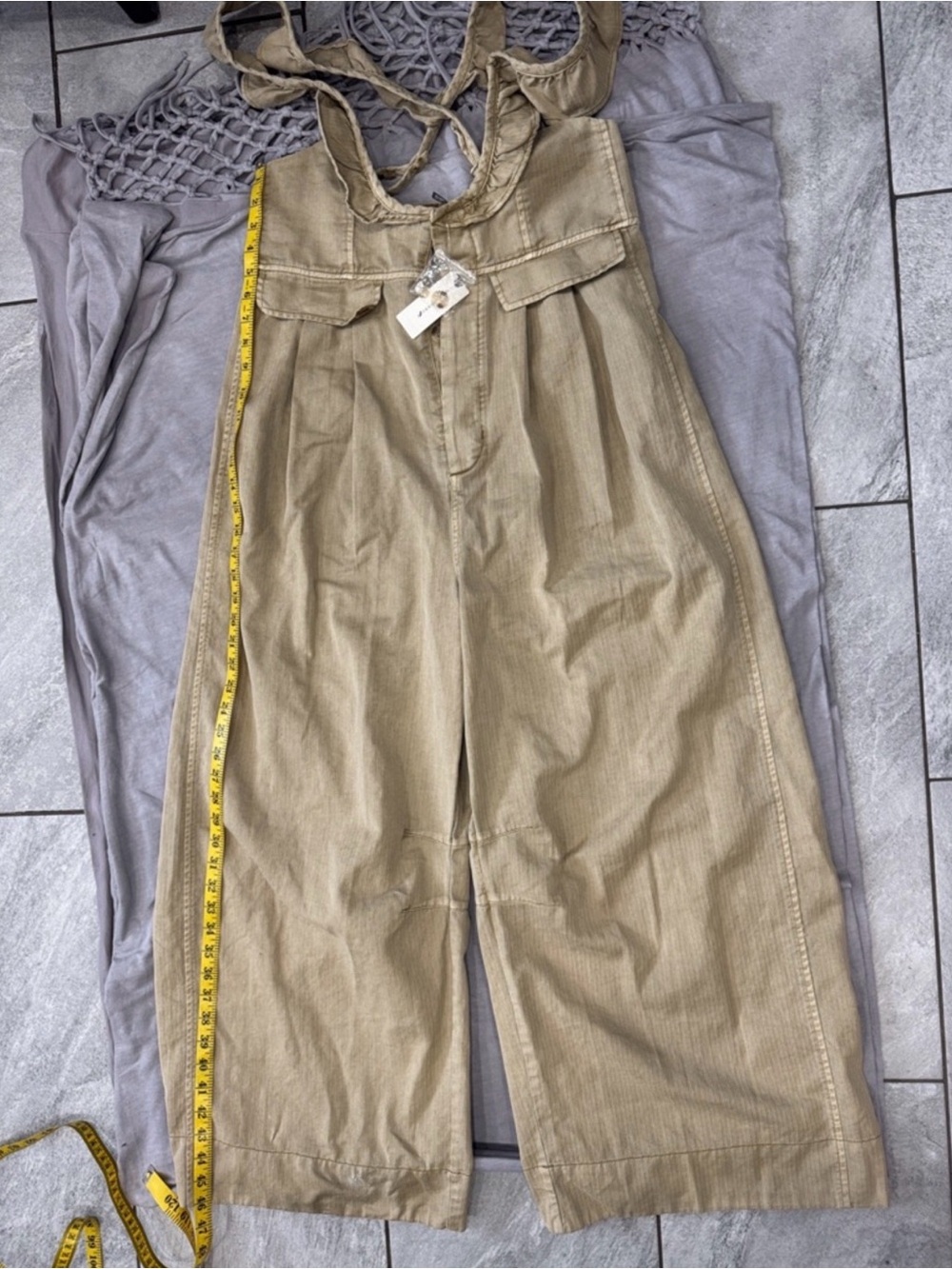 Anthropologie - Wide Leg Overalls Jumpsuit - size 14 (tiny hole) - Picture 2 of 7